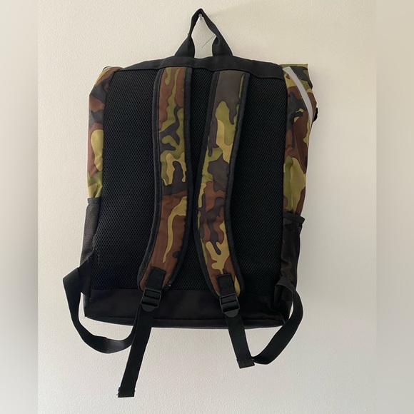 Yo Colorado Camo Backpack - Picture 2 of 3
